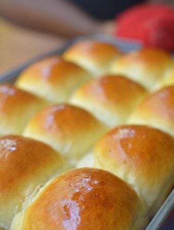 How to make Bread Rolls