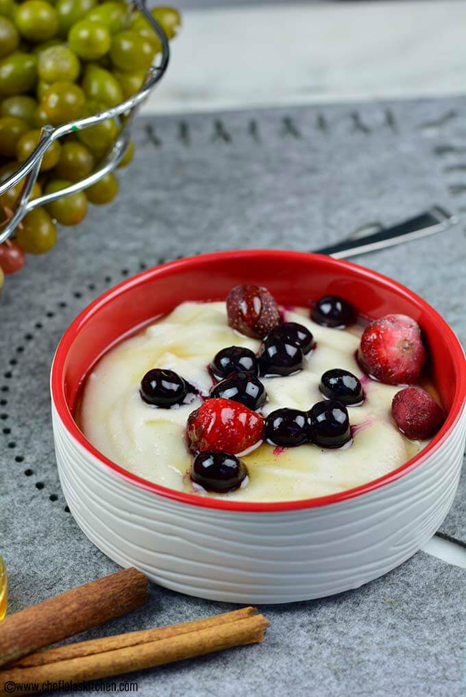 https://cheflolaskitchen.com/wp-content/uploads/2019/01/semolina-porridge-13.jpg