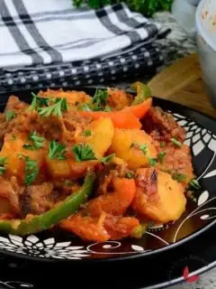 Hot pot potatoes served in a plate