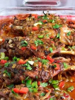 Smothered Turkey wings with bell peppers and herbs - Delicious!