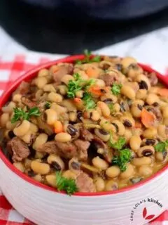 Southern black eyed peas with smoky rustic flavor.