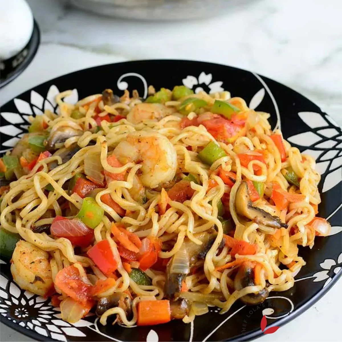 Ramen noodles stir fry loaded with vegetables