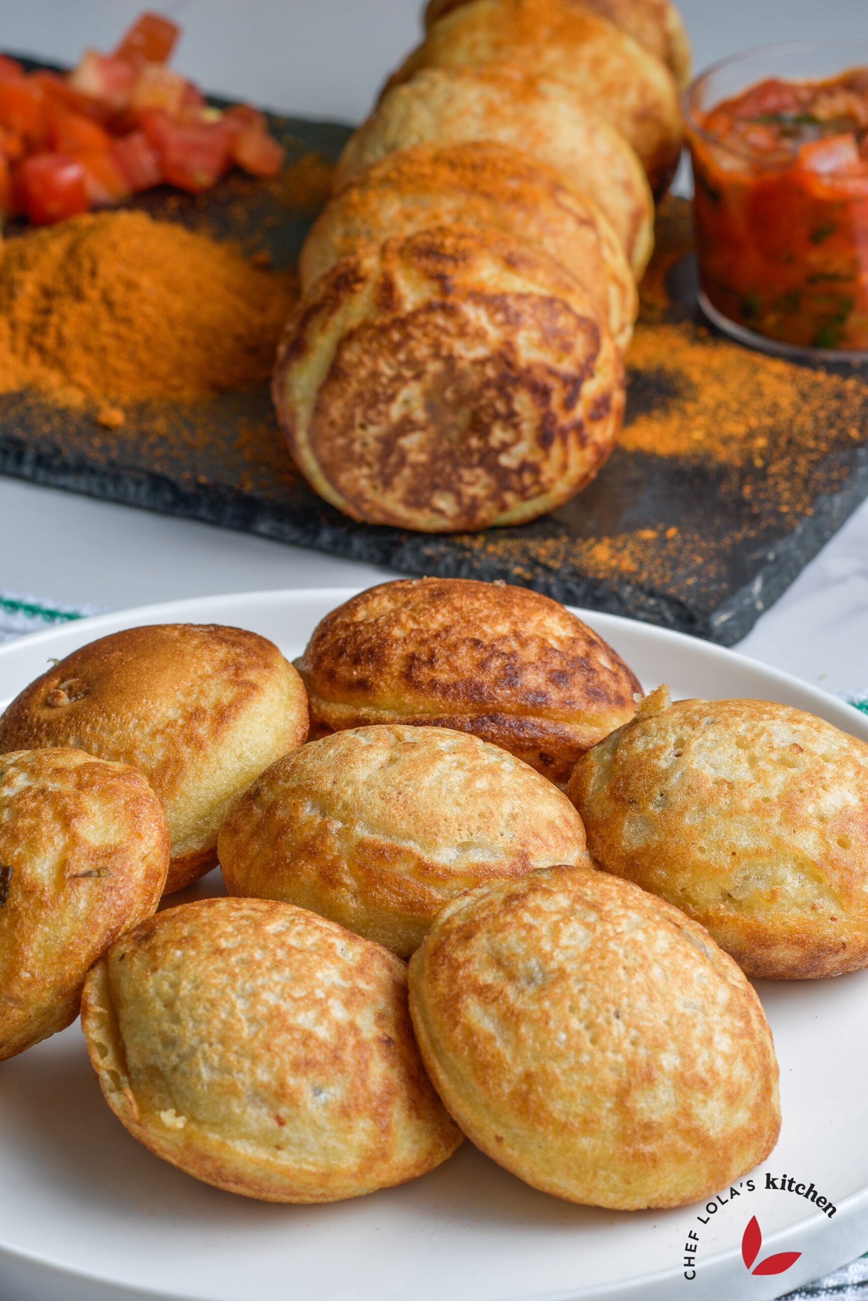 Freshly cooked masa, light and spongy, served with spicy sauce